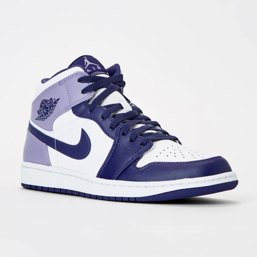 Women’s Size 10 Air Jordan 1 Mid in Sky Purple